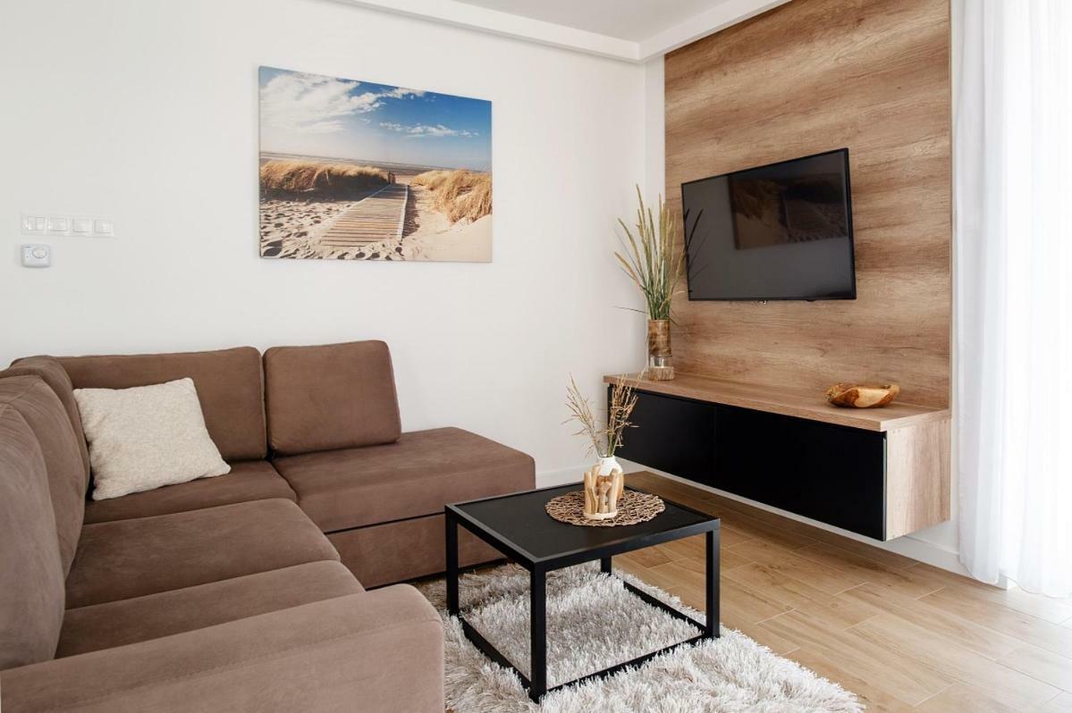Apartament Przy Plazy / Klifowa Rewal Exteriör bild