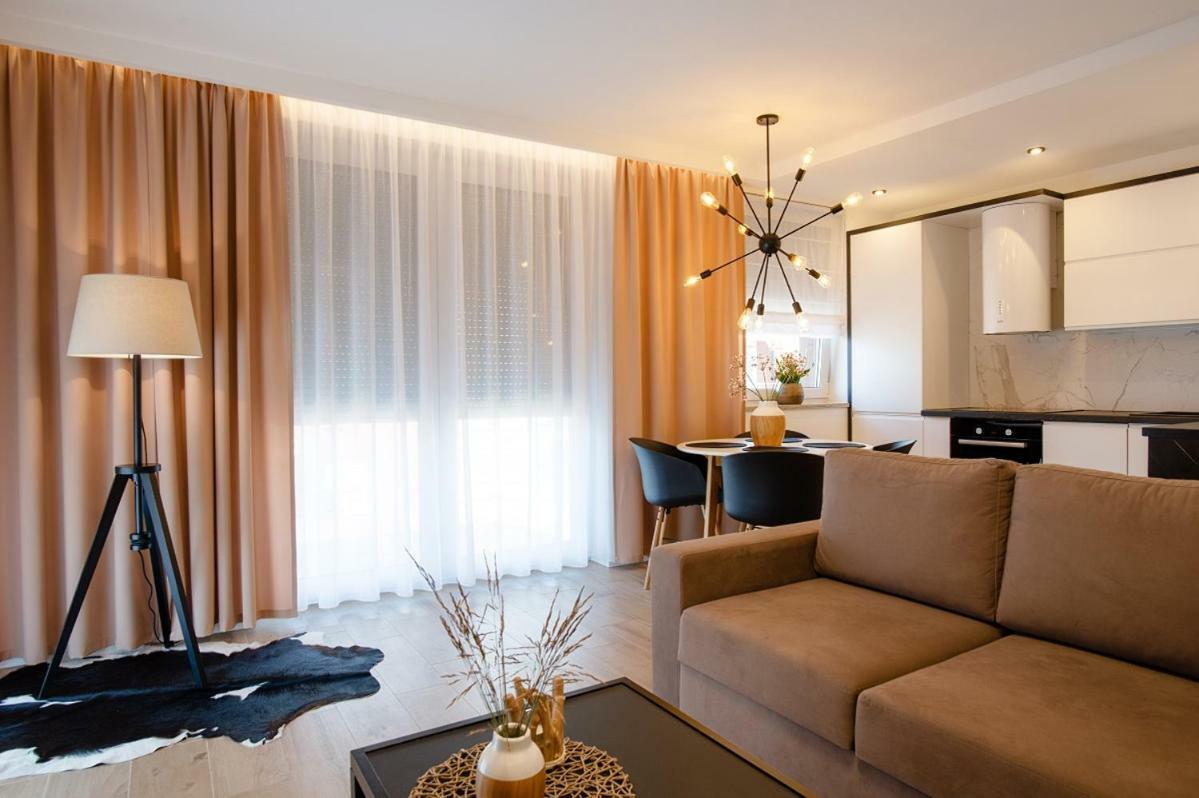 Apartament Przy Plazy / Klifowa Rewal Exteriör bild
